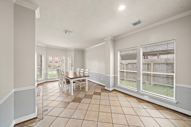 Photo - 5718 Charlestown Colony Dr