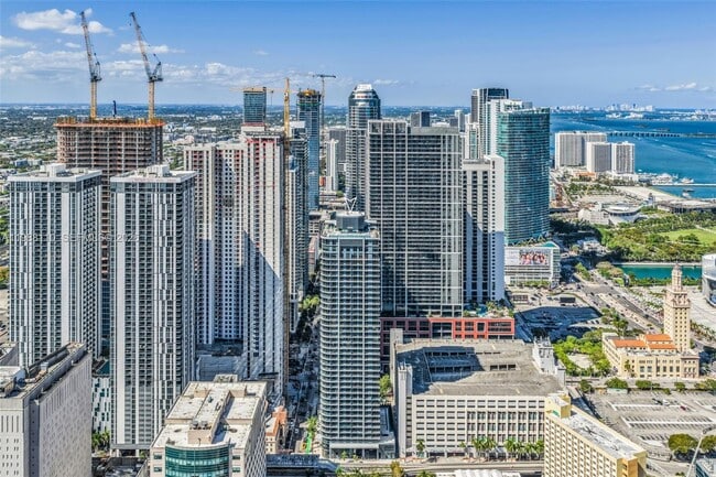 Photo - 121 NE 5th St Unit 902