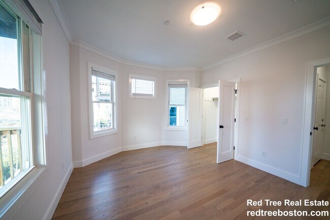 Photo - 37 Calumet St Unit 2