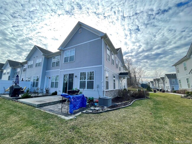 Photo - 141 Meadow View Dr