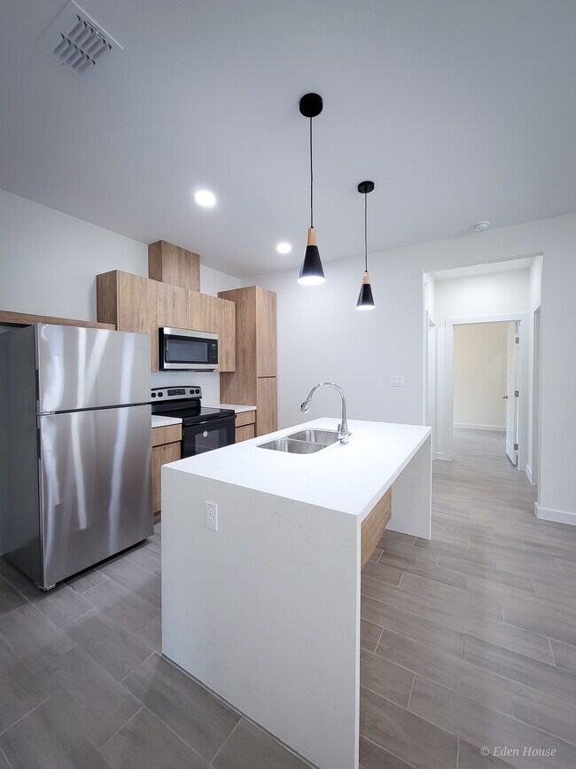 1404 W Platinum Dr Apartments Pharr, TX