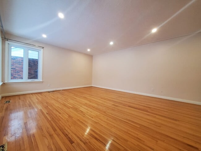 53 Lemoine St Unit A
