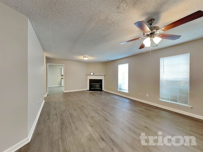 Photo - 3525 Brookstone Way