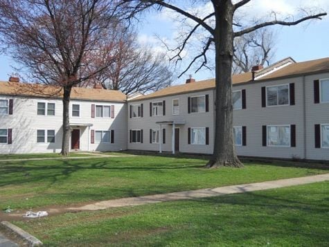 Manslick Apartments