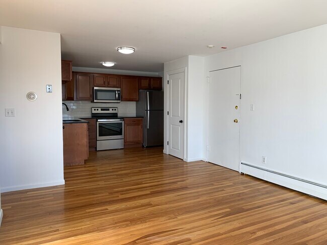 Photo - Iris Court Apartments