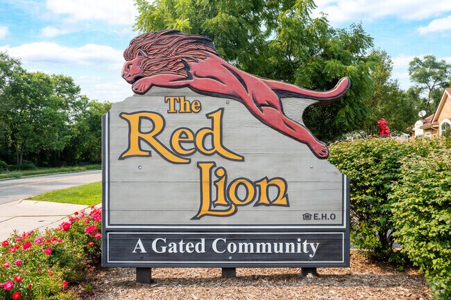 Gated Red Lion - The Red Lion Rental