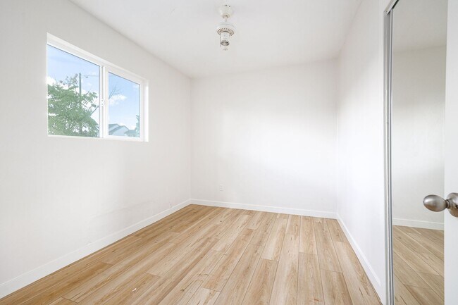 Photo - 767 Ball Ave Unidad 767 Ball Ave A