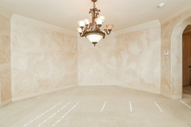 Photo - 2014 Flower Garden Ln