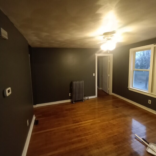 25 Pl Apartment For Rent in Taunton, MA