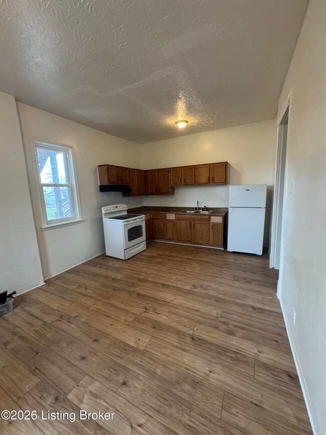 Building Photo - 3860 Southern Pkwy