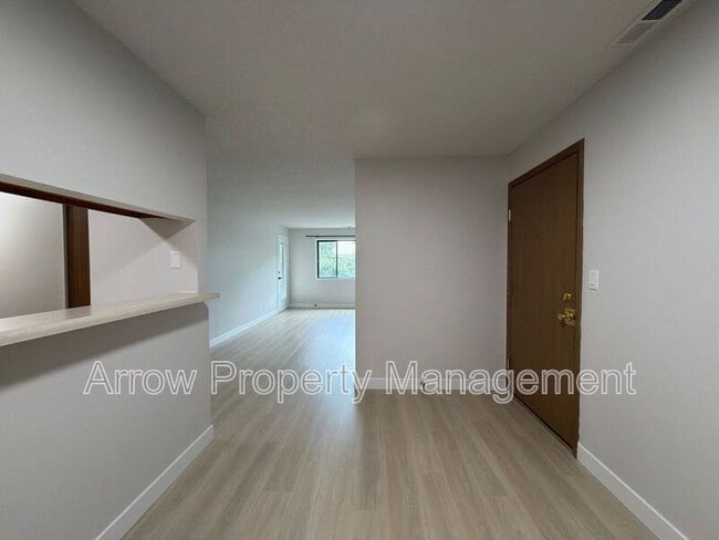 Photo - 2380 N 44th St Unidad 8