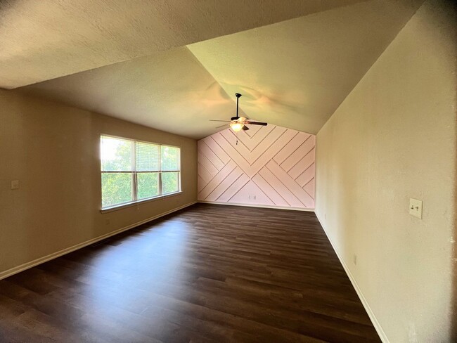 Photo - Fenced home close to FLW!