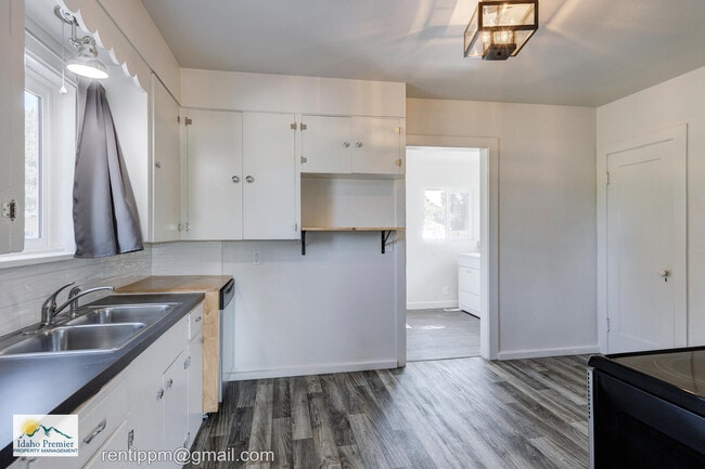 Photo - 3710 W Anderson St
