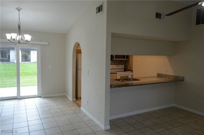 Photo - 906 SW 47th Terrace