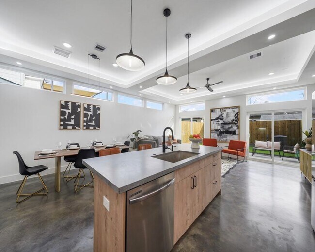 Photo - 5212 Arapahoe St