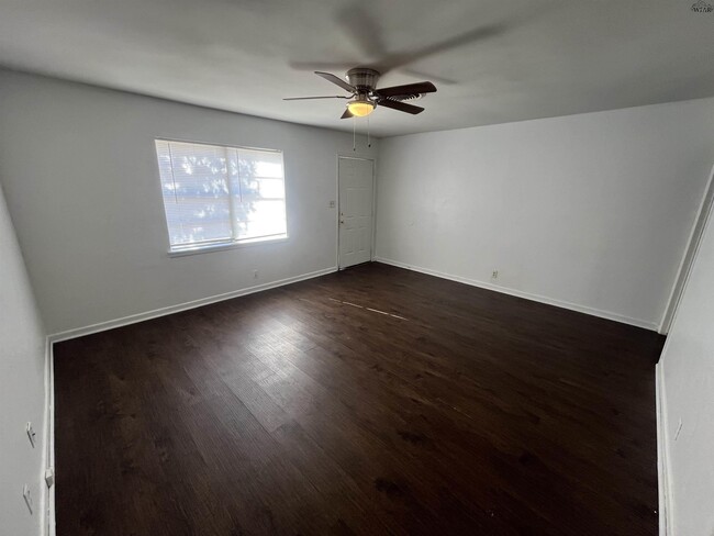 Photo - 1902 Huff St