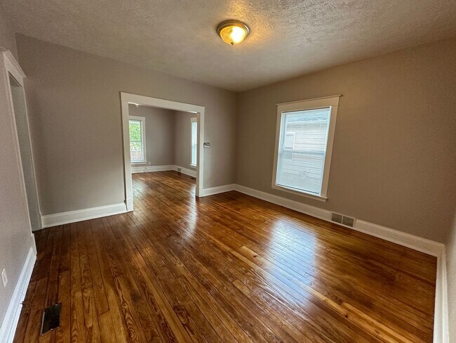 Photo - 1503 North