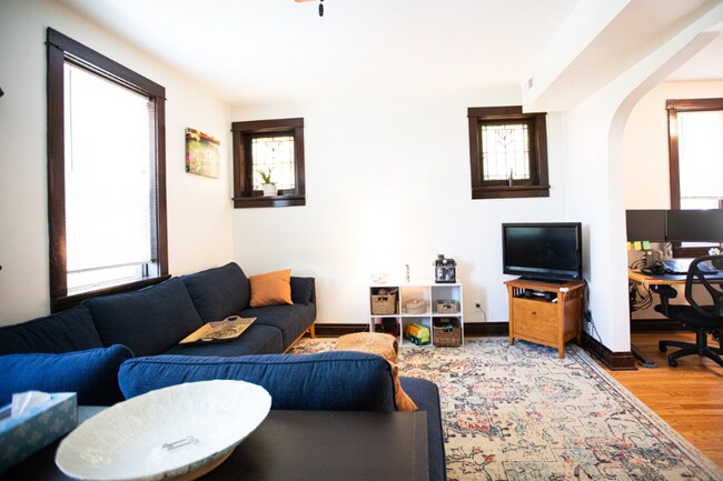 Photo - 5446 Rhodes Ave Unit 2