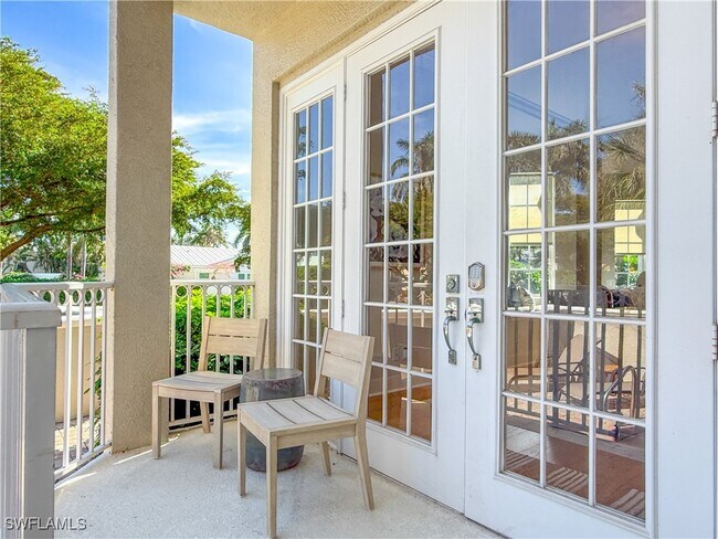 Photo - 453 8th Ave S Unit 106