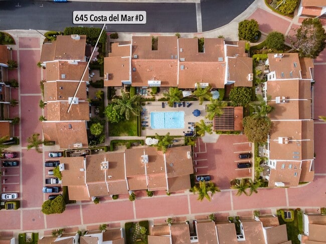 Photo - Fully Remodeled 2 Bed, 2 Bath East Beach T...