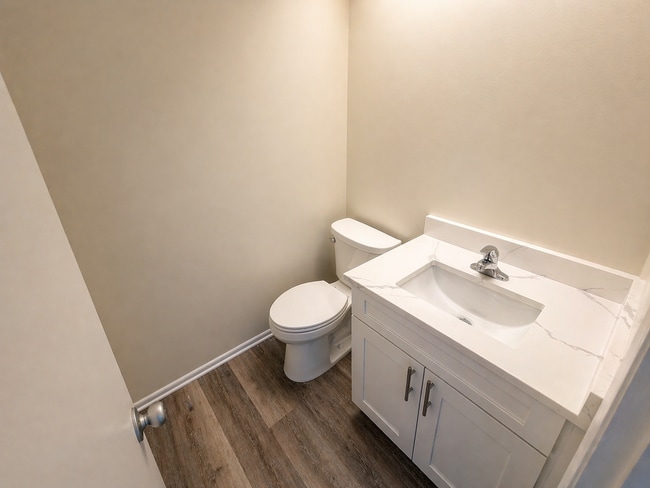 Photo - 28 Lake Vista Trl Unit 205