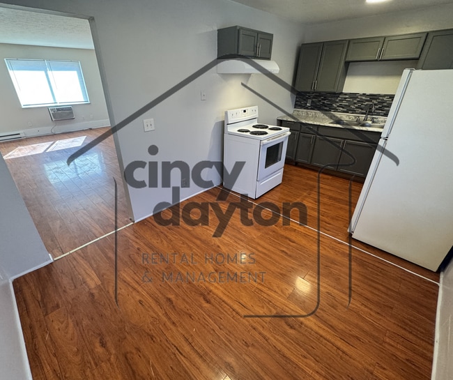 Photo - 6118 Stover Ave