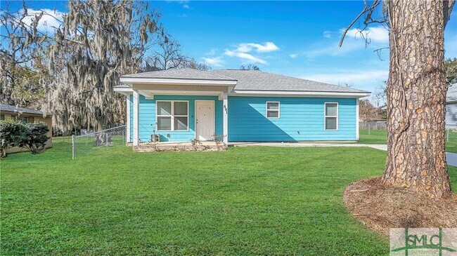 Photo - 801 Davis Ave