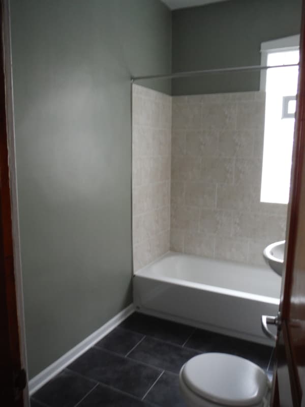 4924 W School St Unit 2