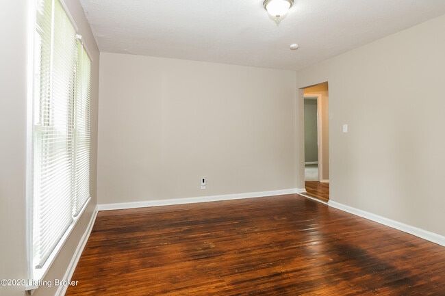 Photo - 3613 Penway Ave