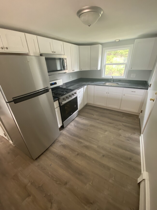 Building Photo - 177 E Bacon St Unit C Rental