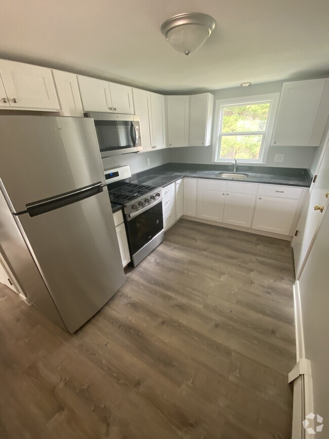 Building Photo - 177 E Bacon St Unit C Rental