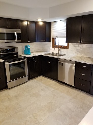 Granite Counters - 6730 Worth Ave Condo Unit 6734