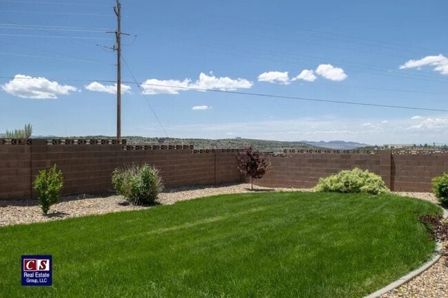 Photo - 1422 Southern View Dr