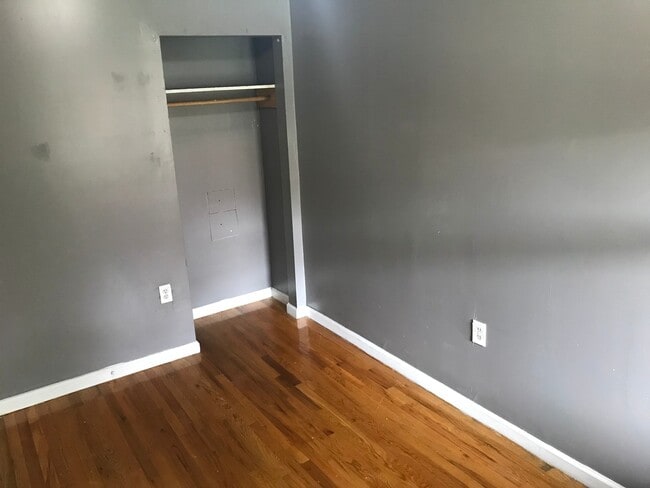 Photo - Comfy 2/3 Bedroom apartments Unit 2 -  2