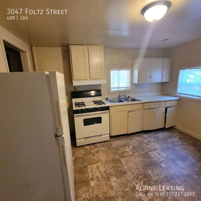 Photo - 3047 Foltz St