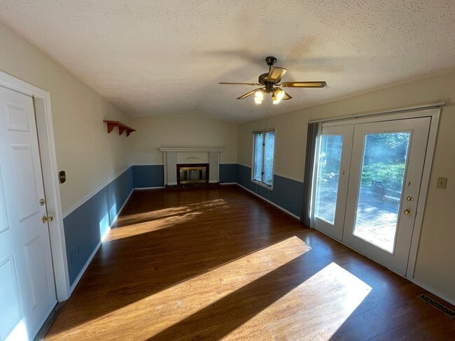 Photo - 3313 S Allendale Dr