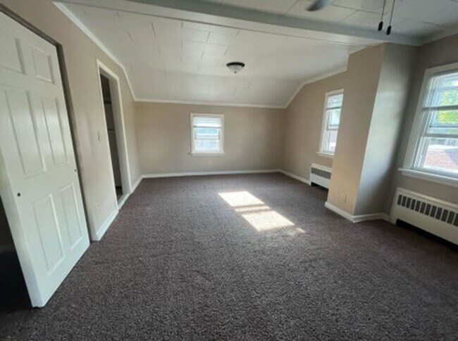 Photo - 118 W Creighton Ave Unit Apt 201