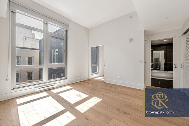 Photo - 1075 Market St Unidad 807I