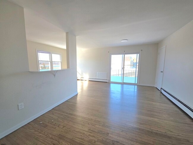 Photo - 2304 Hamilton Ave Unit 2