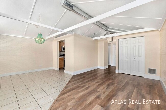 Photo - 1408 Julian St