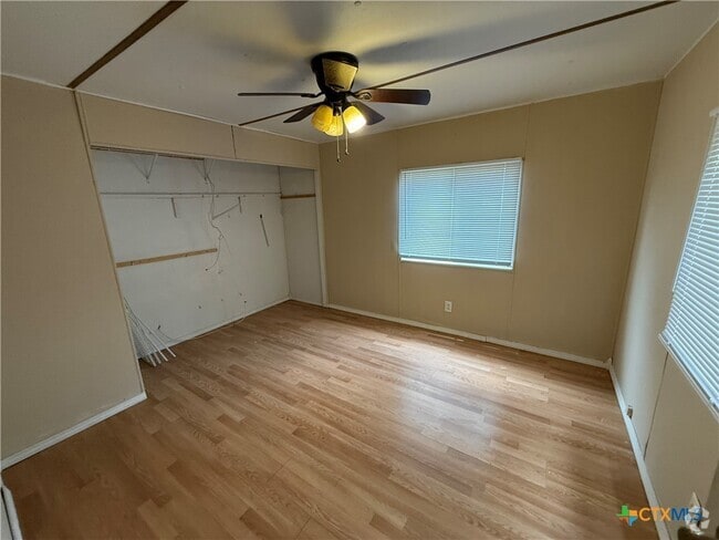 Building Photo - 222 Six Pines Rd Rental