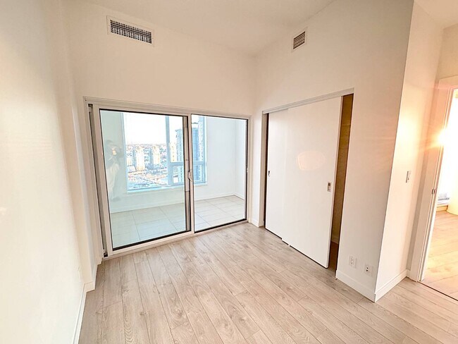 Photo - Aquilini Centre West - 1711 Unit 1711