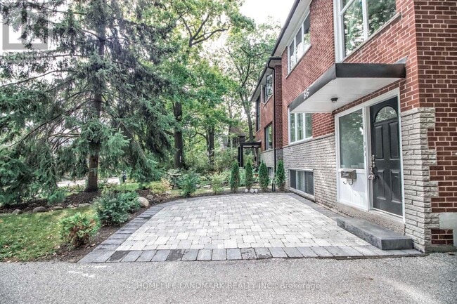 Photo - 66 Queensbury Ave Unit Upper