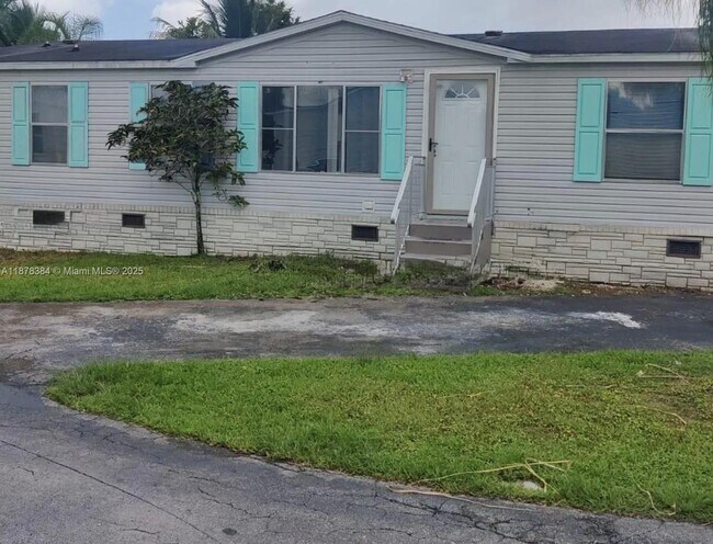 Photo - 220 NE 12th Ave