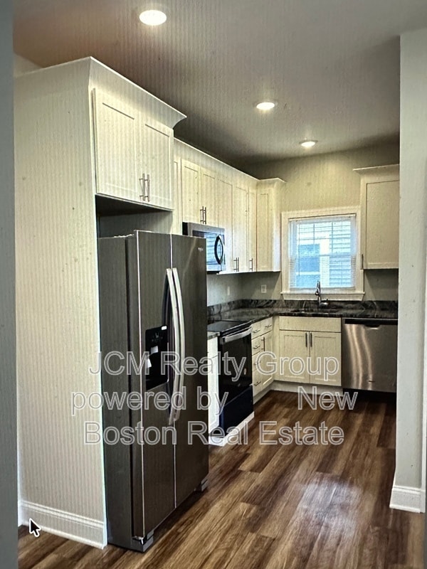 Photo - 100 Maverick St Unit - 1