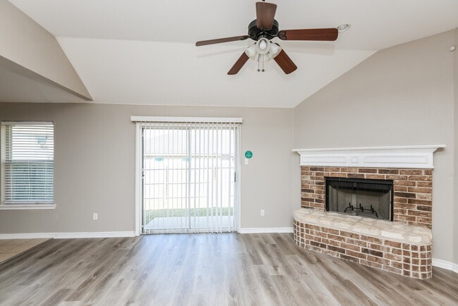 Photo - 409 Partridge Cir