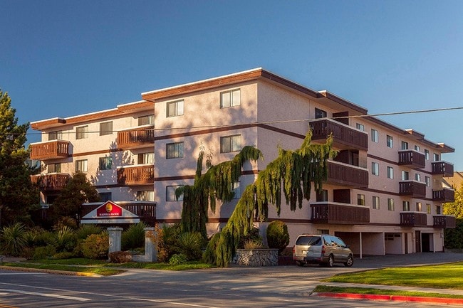 Building Photo - Magnolia Manor Apartments