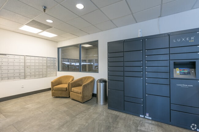 Package Lockers and Mail Room