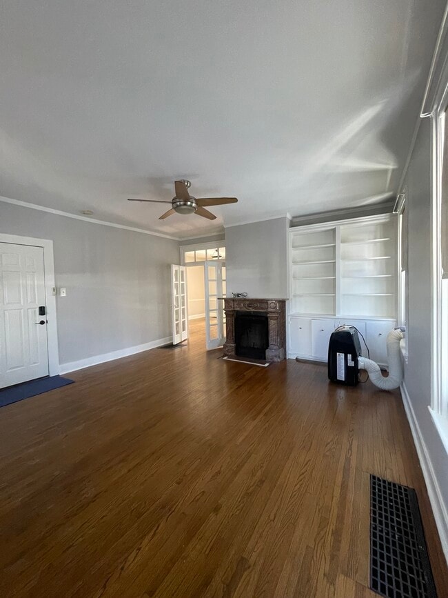 Photo - 134 E Maple St Unit #2