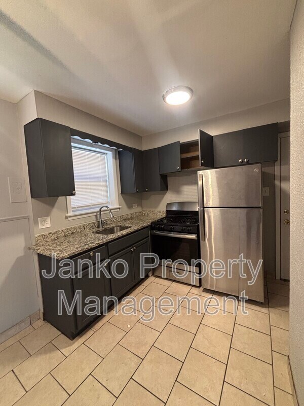 Photo - 2068 135th Pl Unidad 1